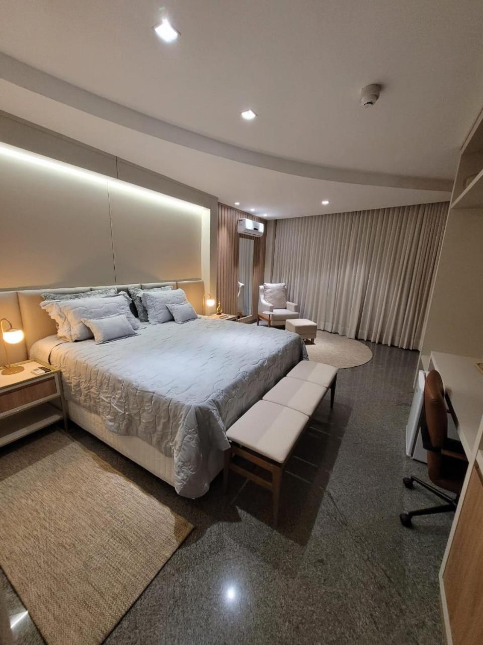 Lindoya Hotel Catalão Eksteriør bilde