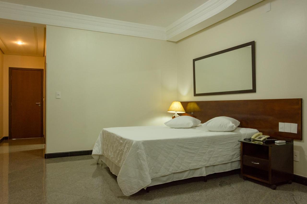 Lindoya Hotel Catalão Eksteriør bilde