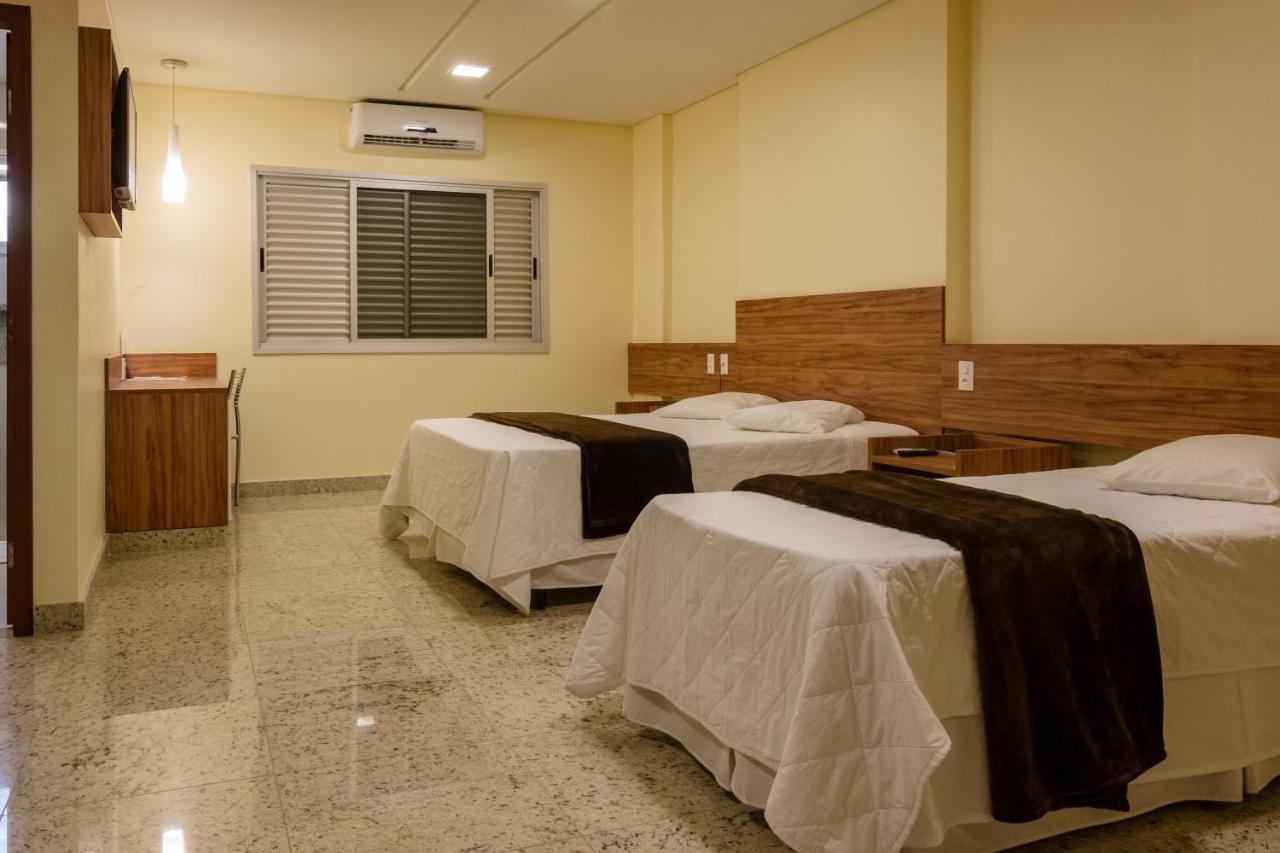 Lindoya Hotel Catalão Eksteriør bilde