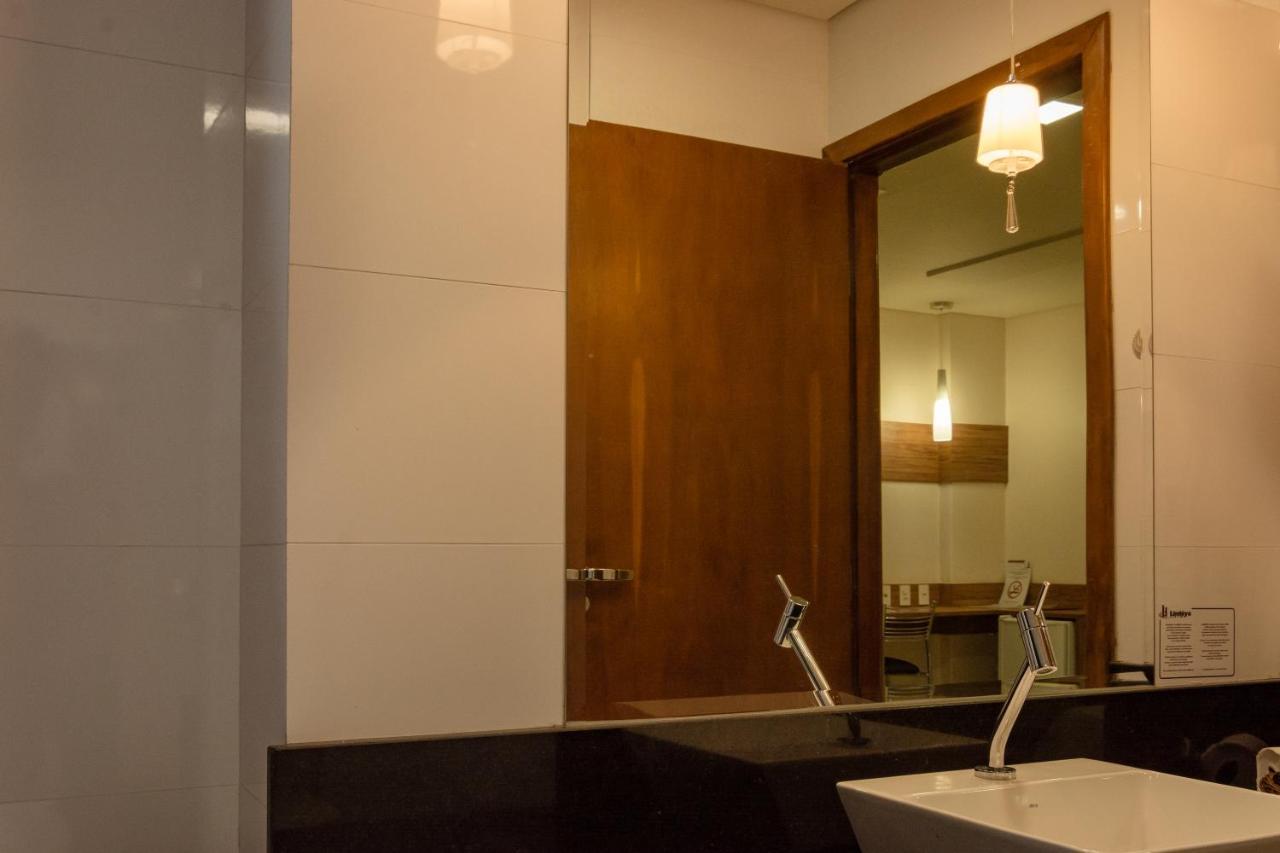 Lindoya Hotel Catalão Eksteriør bilde