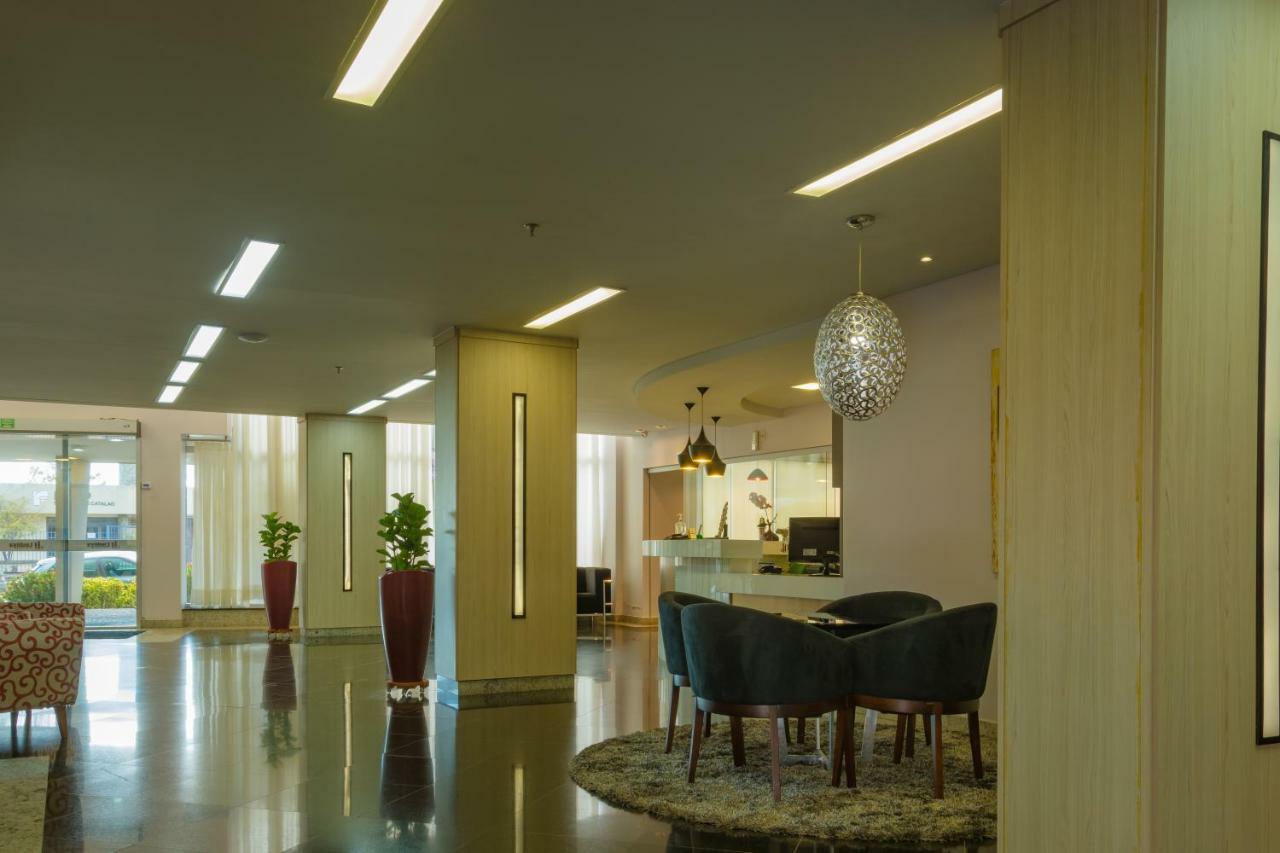 Lindoya Hotel Catalão Eksteriør bilde